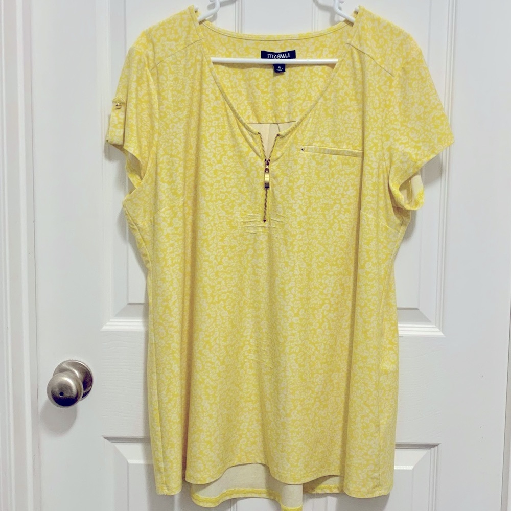 Roz&Ali Sunshine Top!